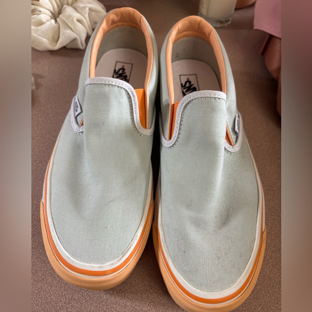 Light blue vans x TNA women’s 9